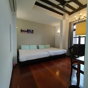 Capsule hotel Carnarvon Heritge